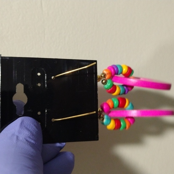 Women's Stylish Gold tone Colorful Pink Beaded Hoop Drop Dangle Earrings, 2.5-in - Picture 5 of 5